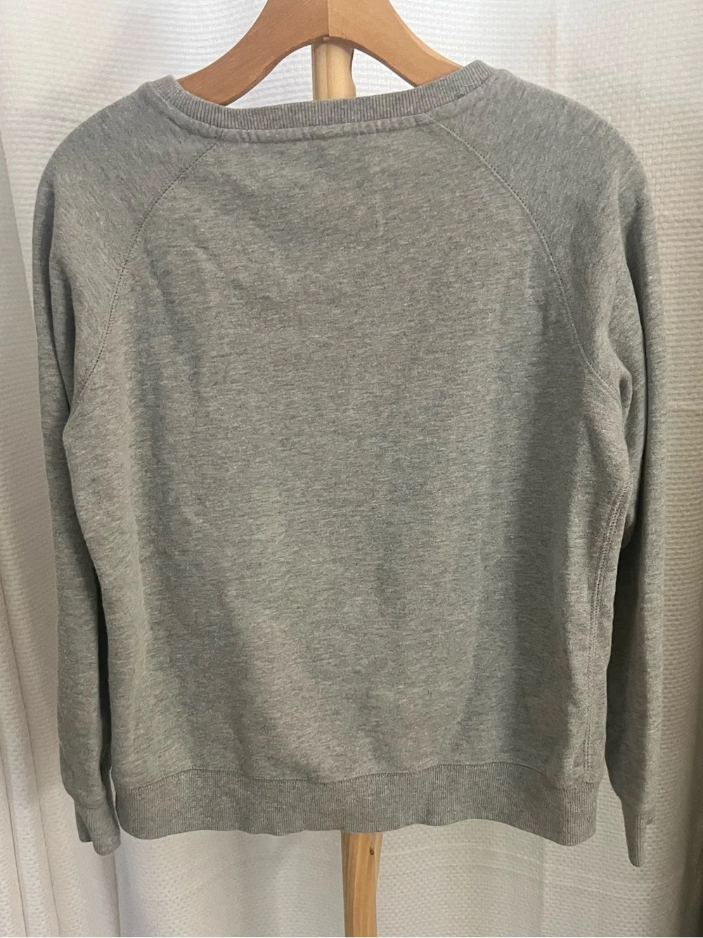 Cal crewneck Sweatshirt in Grey with Navy and Gold - Picture 5 of 5